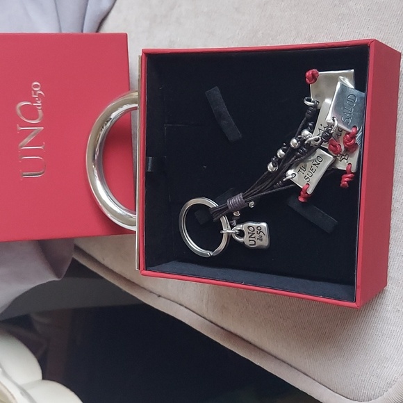 NWT Uno de 50 Keyring with message - Picture 4 of 11